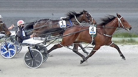 Lindi Lincoln scores an all-the-way win at the Pukekohe workouts last month.