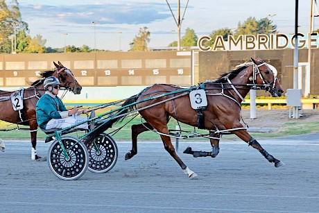 Lincoln La Moose and Zachary Butcher sprint fast to race past Katies Princess. PHOTO: Ange Bridson/Race Images.