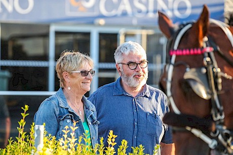 Trevor Casey and Kate Marriott, partners wth Lincoln Farms in Whats Up The Hill. PHOTO: AJ Berry/Race Images