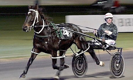 Spirit Of God, who locked wheels last week, meets a line-up devoid of form at Cambridge.