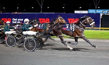 Major Copy and Maurice McKendry swish past Jessie Lincoln to score at Cambridge. PHOTO: Ange Bridson/Race Images.
